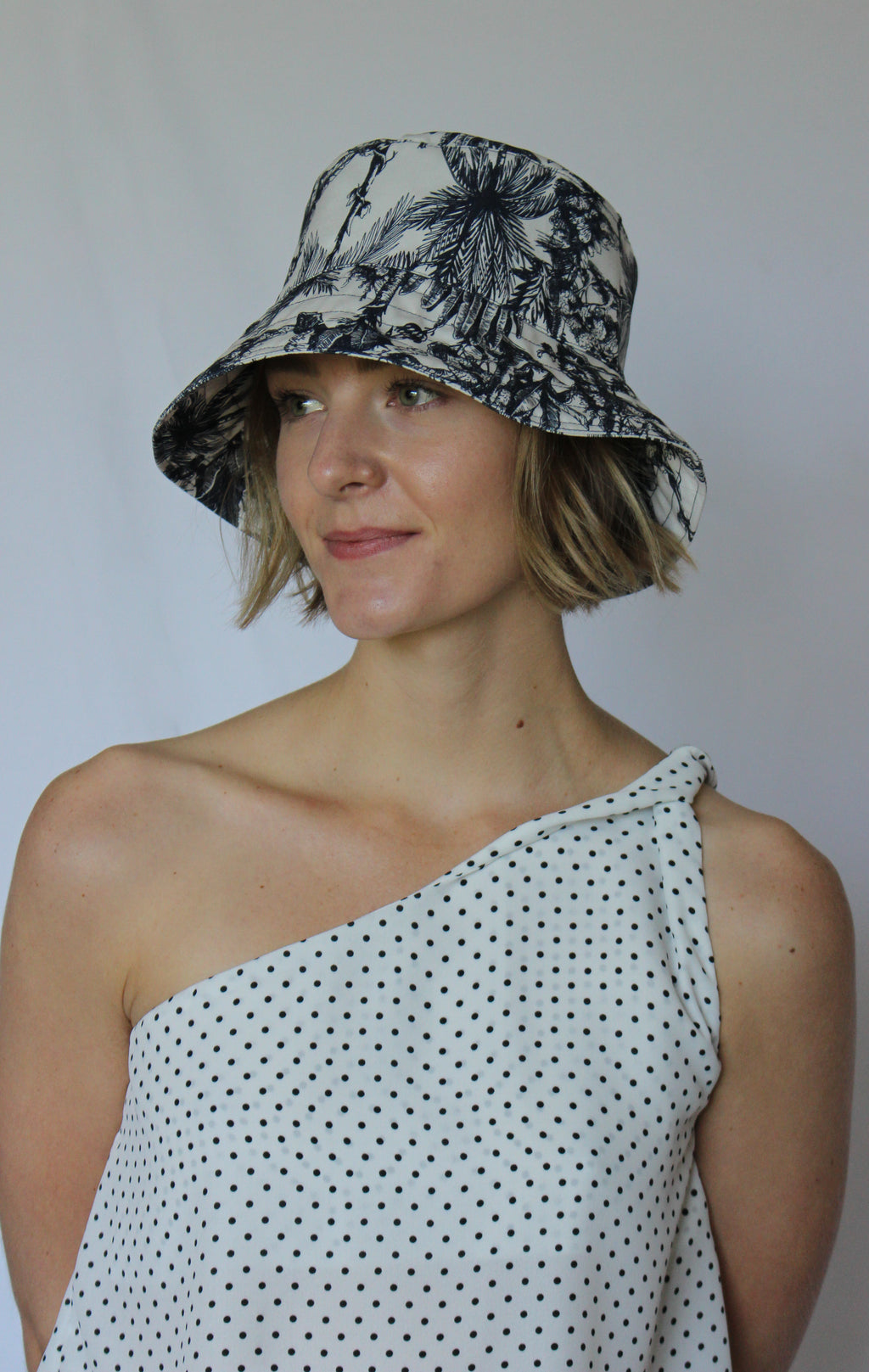The Studio Bucket | Toile