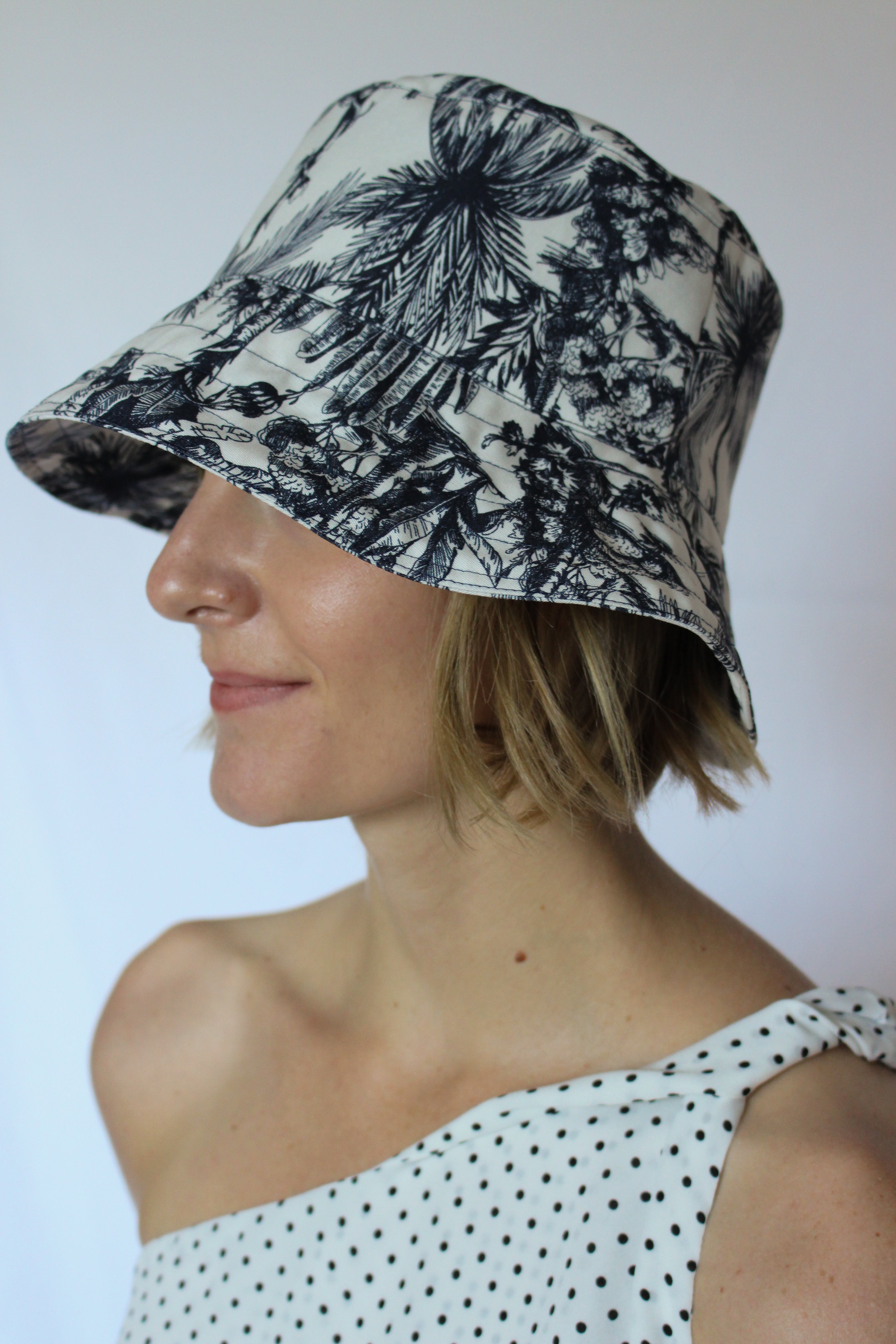 The Studio Bucket | Toile